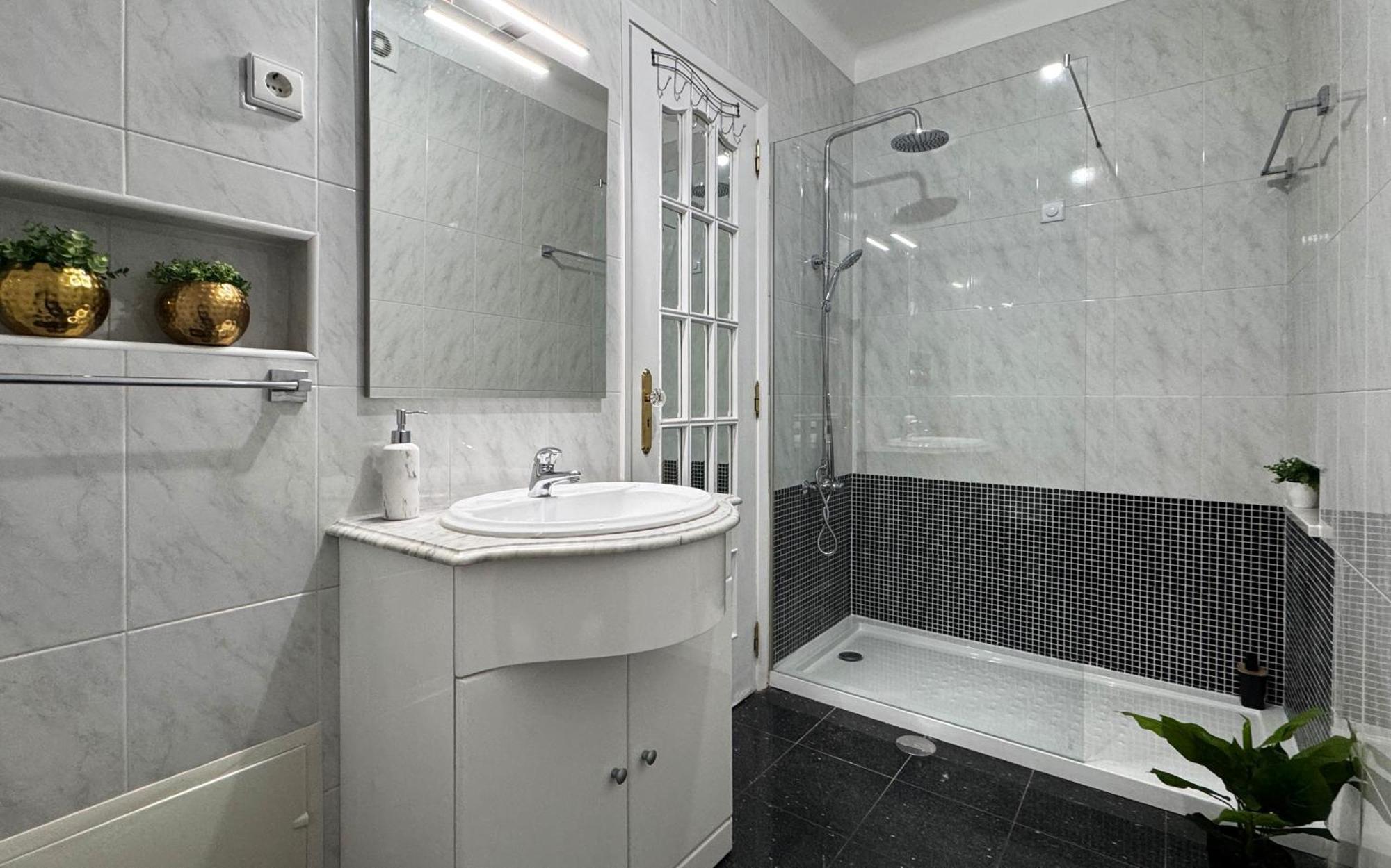 Sunny 4 Bedroom Apartment - With View Coimbra Exterior foto